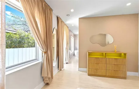 1345 SW 14th Avenue Miami FL 33145