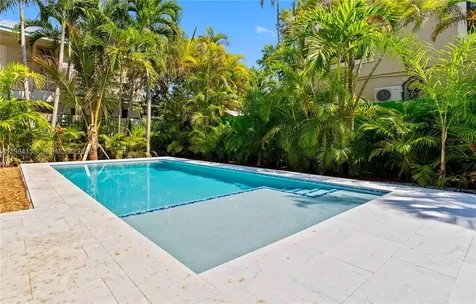 1345 SW 14th Avenue Miami FL 33145