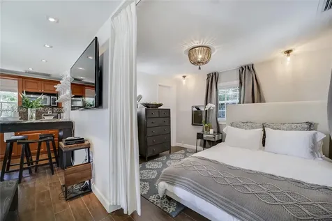 265-B Palm Avenue Miami Beach FL 33139
