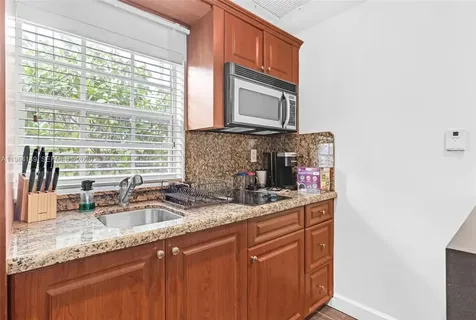 265-B Palm Avenue Miami Beach FL 33139