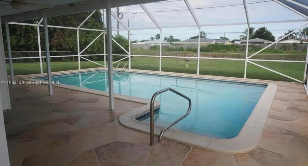 328 Riverdale Road Palm Springs FL 33461