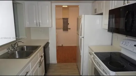 328 Riverdale Road Palm Springs FL 33461