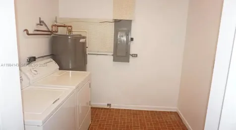 328 Riverdale Road Palm Springs FL 33461