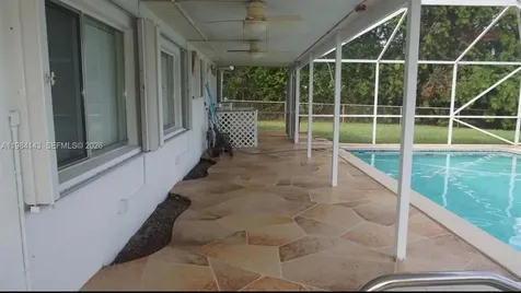328 Riverdale Road Palm Springs FL 33461