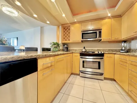 3800 S Ocean Drive Hollywood FL 33019