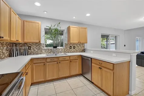 4523 SW 127th Terrace Miramar FL 33027