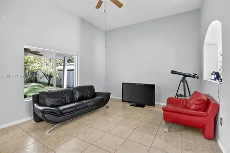 4523 SW 127th Terrace Miramar FL 33027