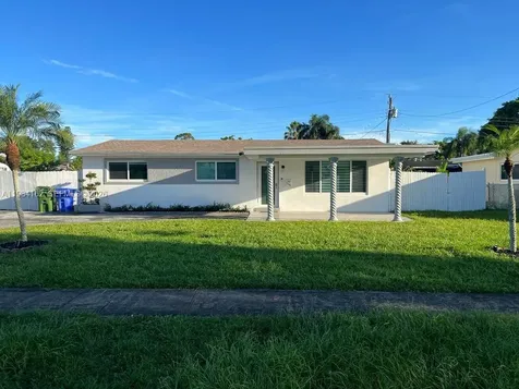 6900 SW 3rd Street Pembroke Pines FL 33023