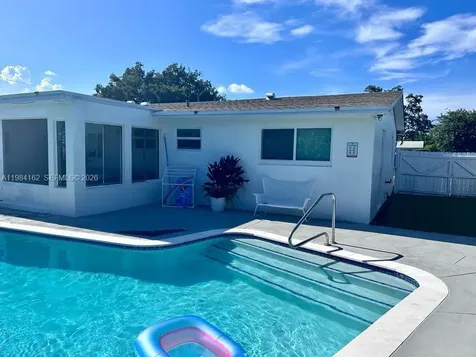 6900 SW 3rd Street Pembroke Pines FL 33023