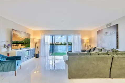 605 Ives Dairy Road Miami FL 33179