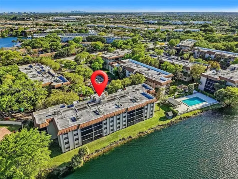 605 Ives Dairy Road Miami FL 33179