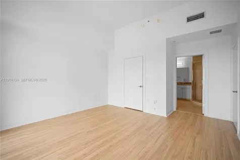 3001 NE 185th Street Aventura FL 33180