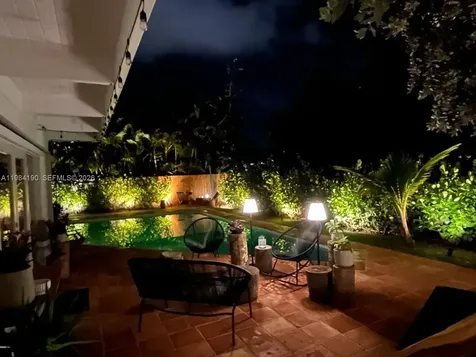 240 Greenwood Drive Key Biscayne FL 33149