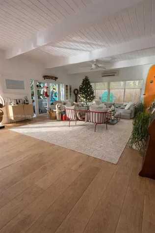 240 Greenwood Drive Key Biscayne FL 33149