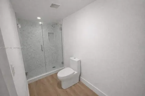 240 Greenwood Drive Key Biscayne FL 33149