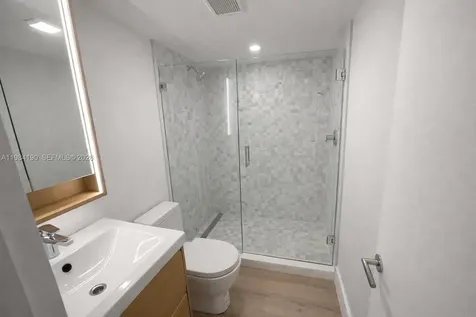 240 Greenwood Drive Key Biscayne FL 33149