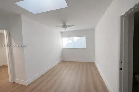 240 Greenwood Drive Key Biscayne FL 33149
