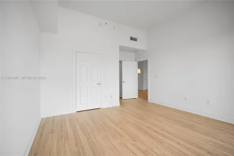 3001 NE 185th Street Aventura FL 33180
