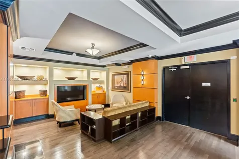3001 NE 185th Street Aventura FL 33180
