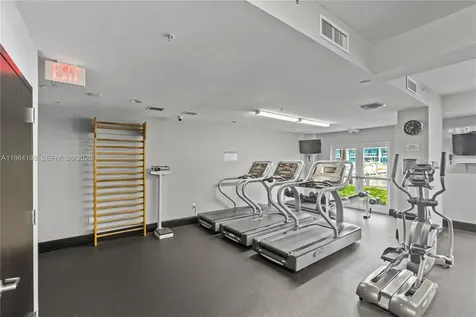 3001 NE 185th Street Aventura FL 33180