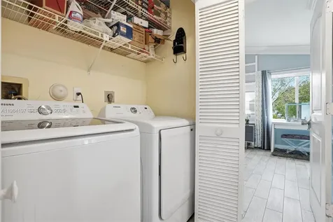 11201 Sunview Way Cooper City FL 33026