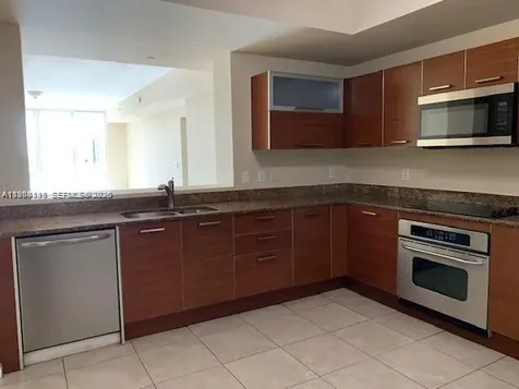 3330 NE 190th Street Aventura FL 33180