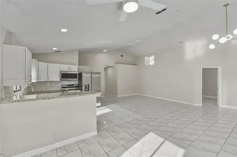 North Lauderdale FL 33068