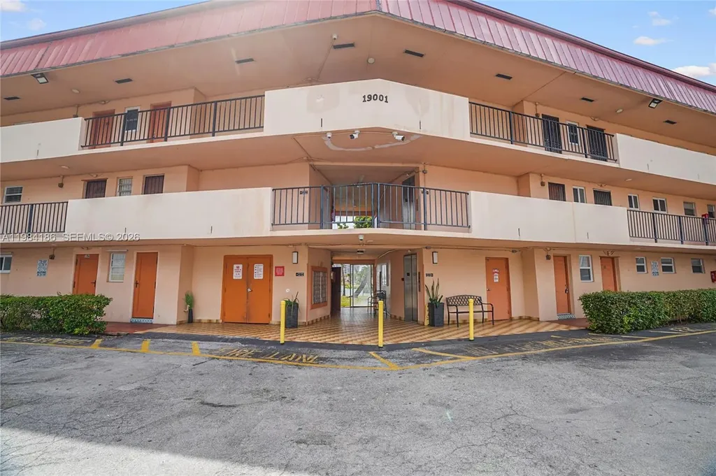 19001 NE 14th Avenue Miami FL 33179