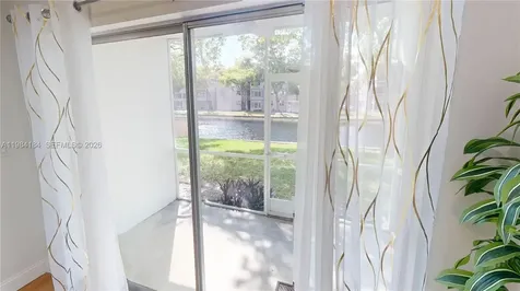 8846 W Mcnab Road Tamarac FL 33321