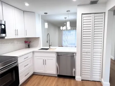 8846 W Mcnab Road Tamarac FL 33321