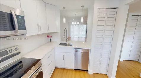 8846 W Mcnab Road Tamarac FL 33321