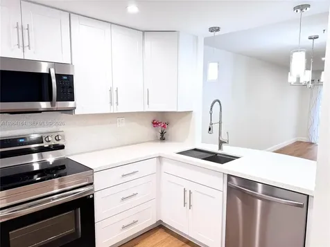 8846 W Mcnab Road Tamarac FL 33321
