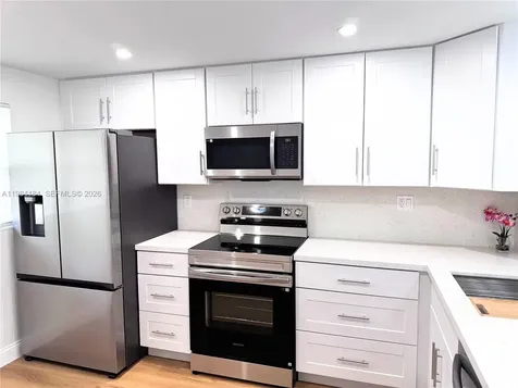 8846 W Mcnab Road Tamarac FL 33321