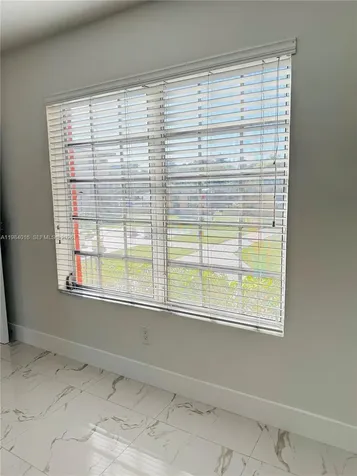 617 SW 11th Street Miami FL 33129