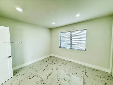 617 SW 11th Street Miami FL 33129