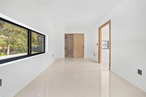 12335 Griffing Boulevard North Miami FL 33161