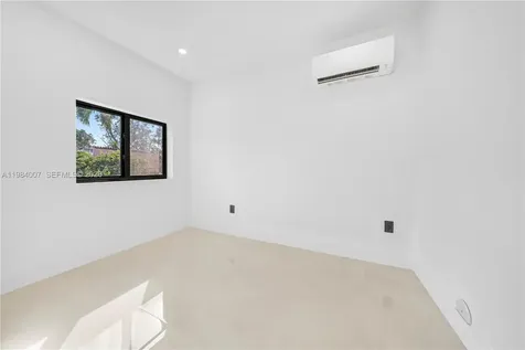 12335 Griffing Boulevard North Miami FL 33161