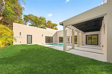 12335 Griffing Boulevard North Miami FL 33161