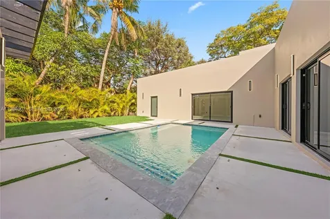 12335 Griffing Boulevard North Miami FL 33161