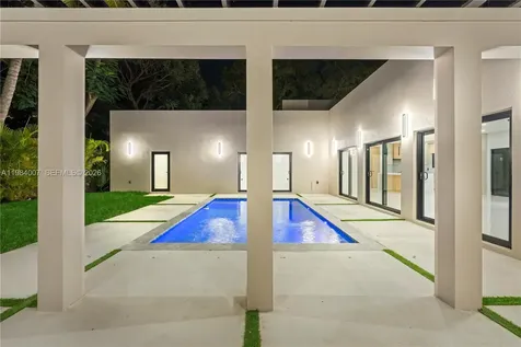 12335 Griffing Boulevard North Miami FL 33161