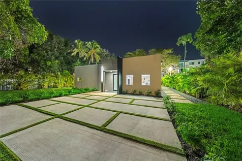 12335 Griffing Boulevard North Miami FL 33161