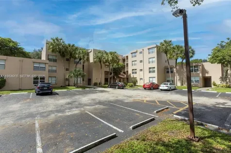 9430 Live Oak Place Davie FL 33324