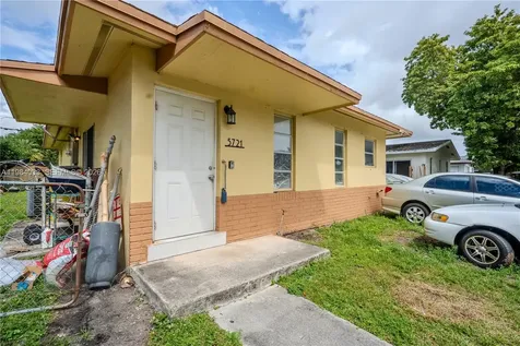5721 SW 37th Street West Park FL 33023