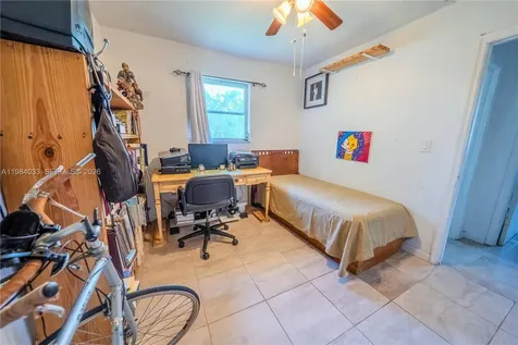 5721 SW 37th Street West Park FL 33023