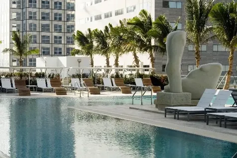 Miami FL 33131