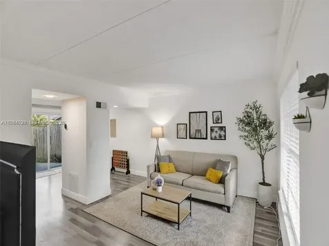 3603 Townhouse Court West Palm Beach FL 33407