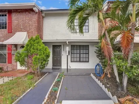 3603 Townhouse Court West Palm Beach FL 33407