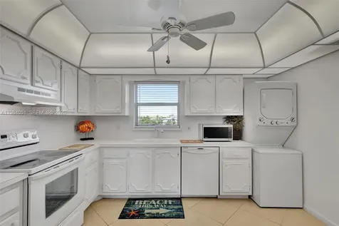 801 Lake Shore Drive Lake Park FL 33403