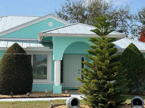 5861 NW Cullom Circle Port St. Lucie FL 34986