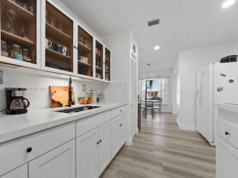 9365 Jamaica Drive Cutler Bay FL 33189